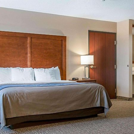 Bluffton Inn & Suites Bagian luar foto