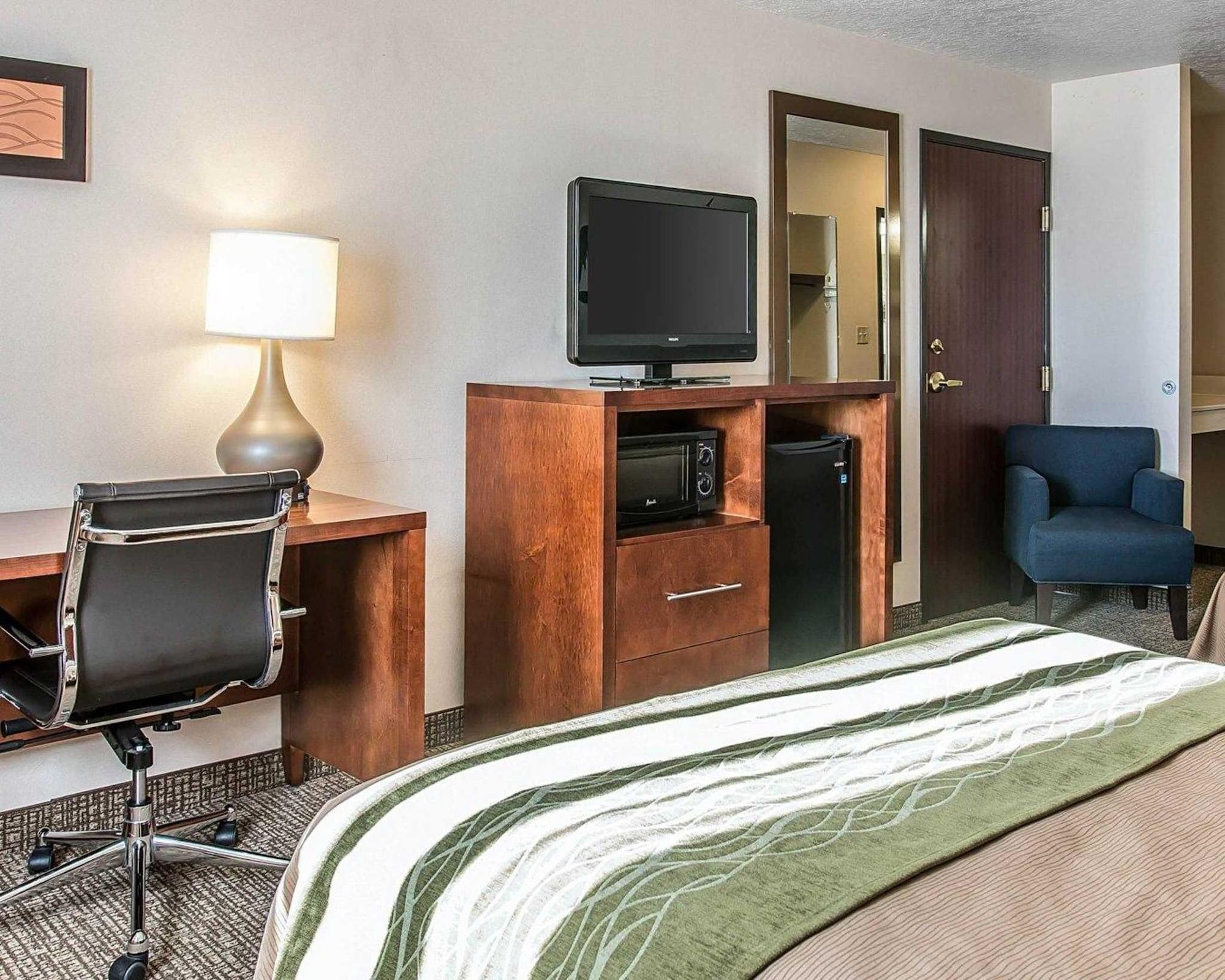 Bluffton Inn & Suites Bagian luar foto