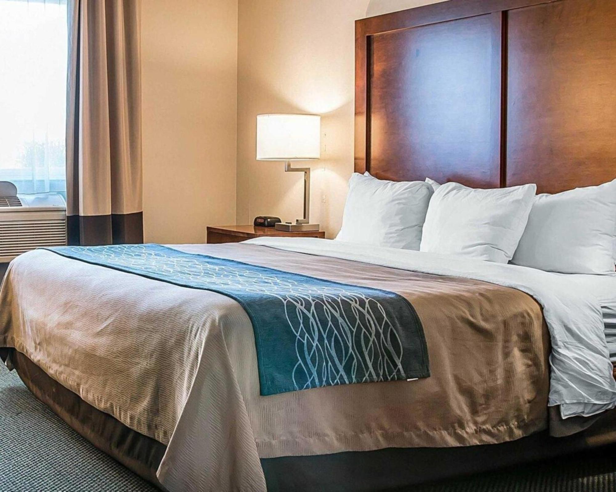 Bluffton Inn & Suites Bagian luar foto