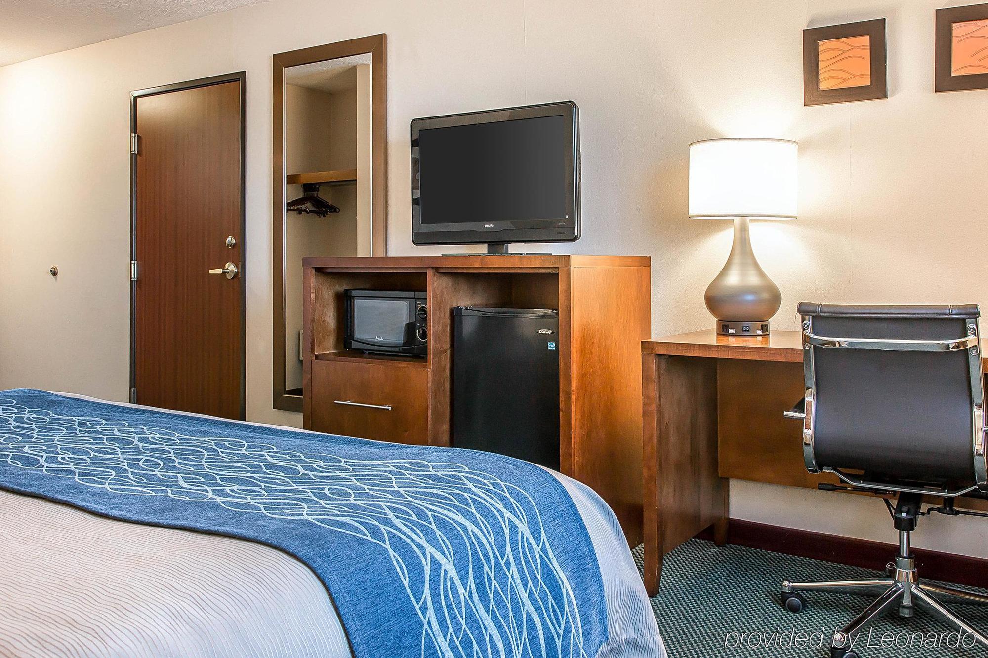 Bluffton Inn & Suites Bagian luar foto