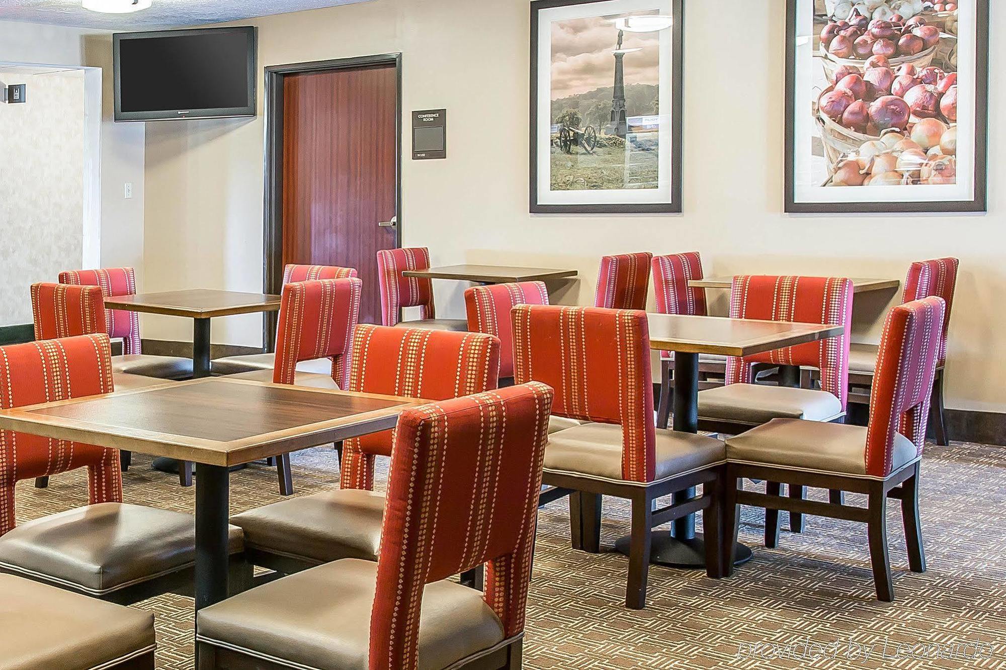Bluffton Inn & Suites Bagian luar foto