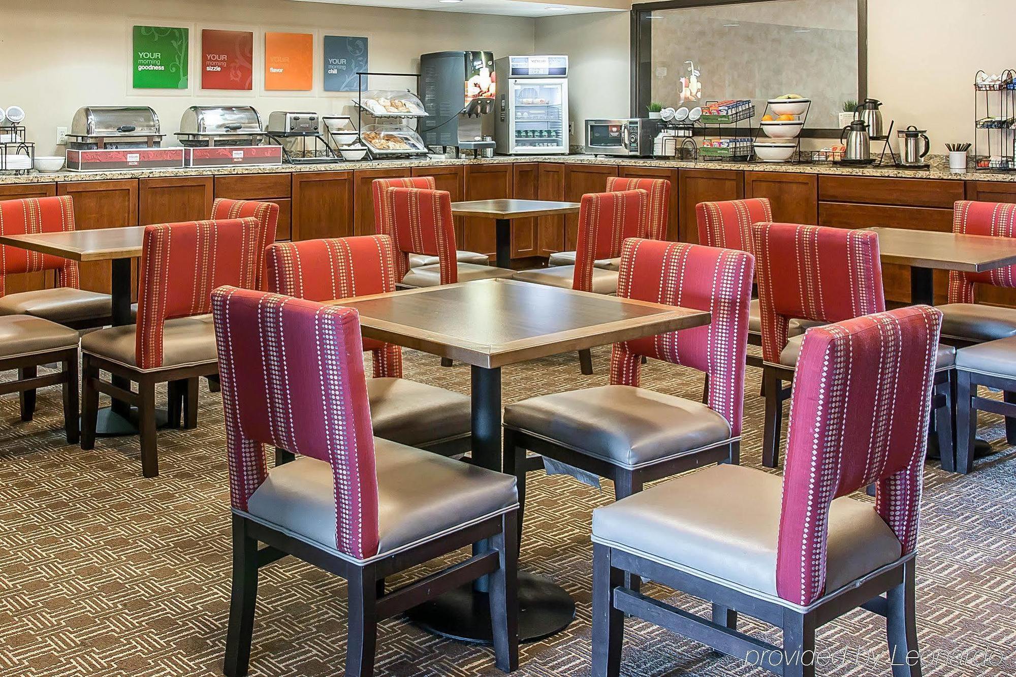 Bluffton Inn & Suites Bagian luar foto