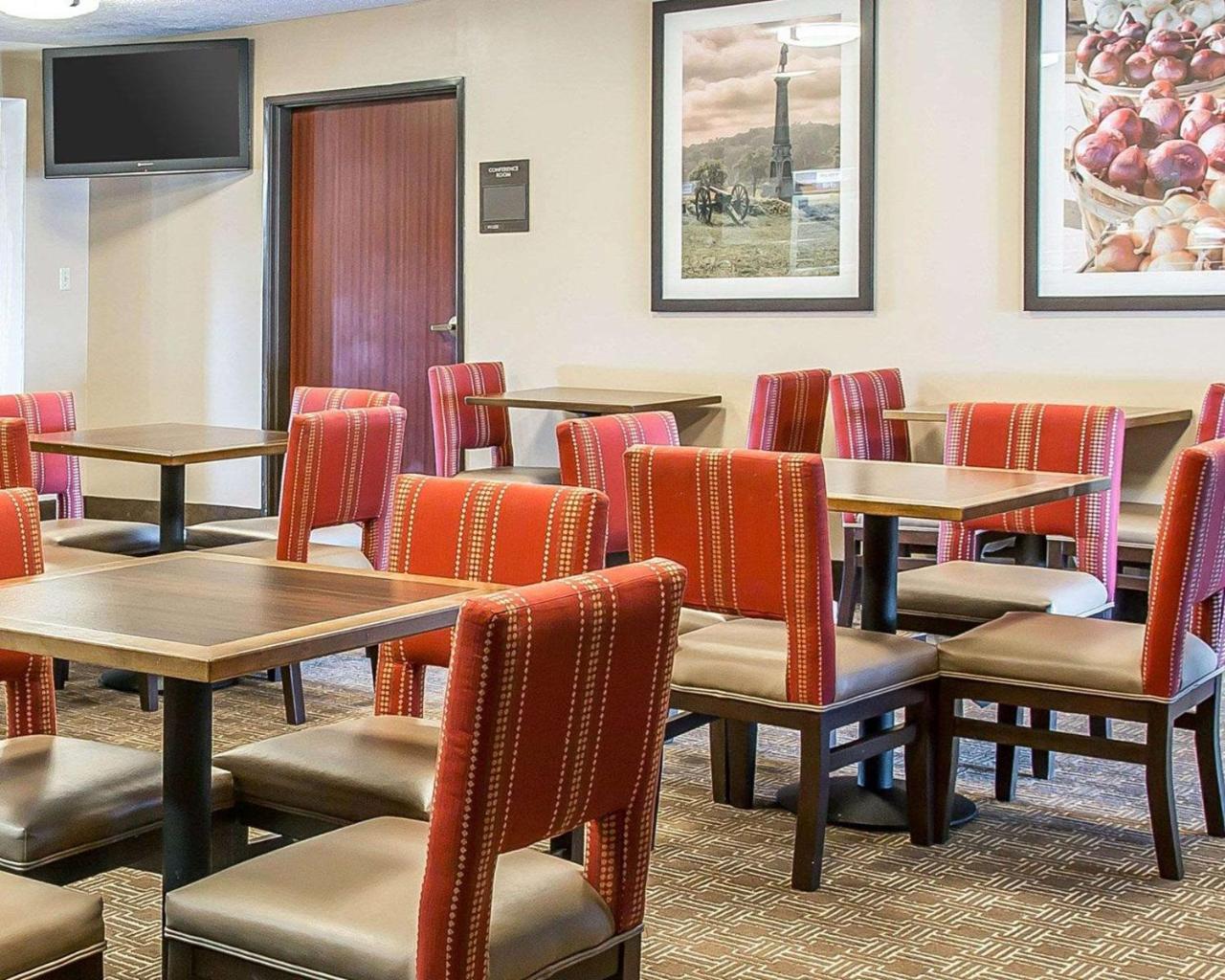 Bluffton Inn & Suites Bagian luar foto