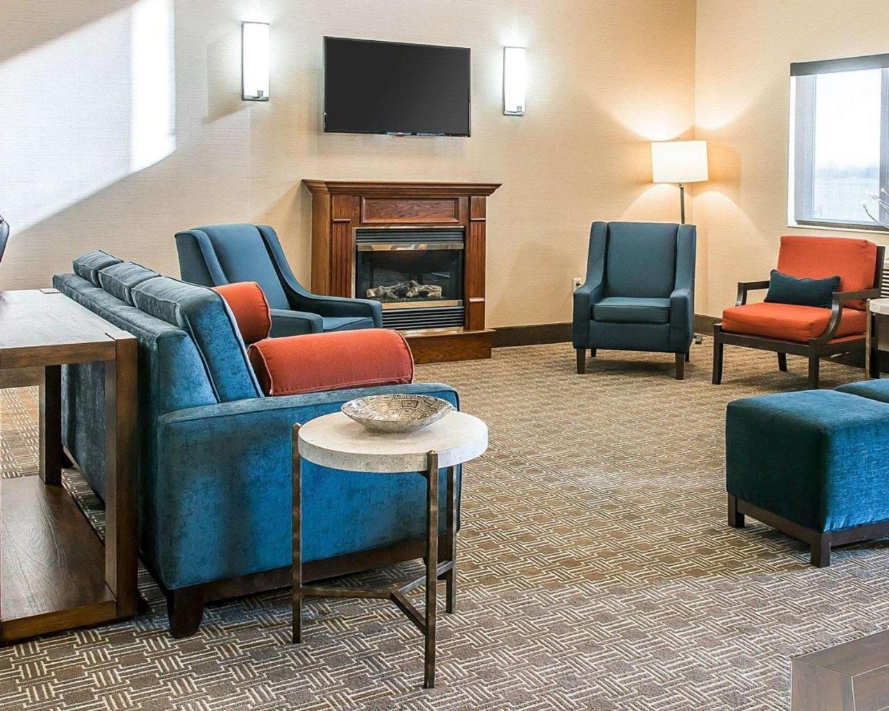 Bluffton Inn & Suites Bagian luar foto