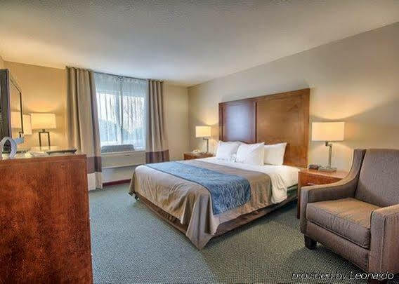 Bluffton Inn & Suites Bagian luar foto